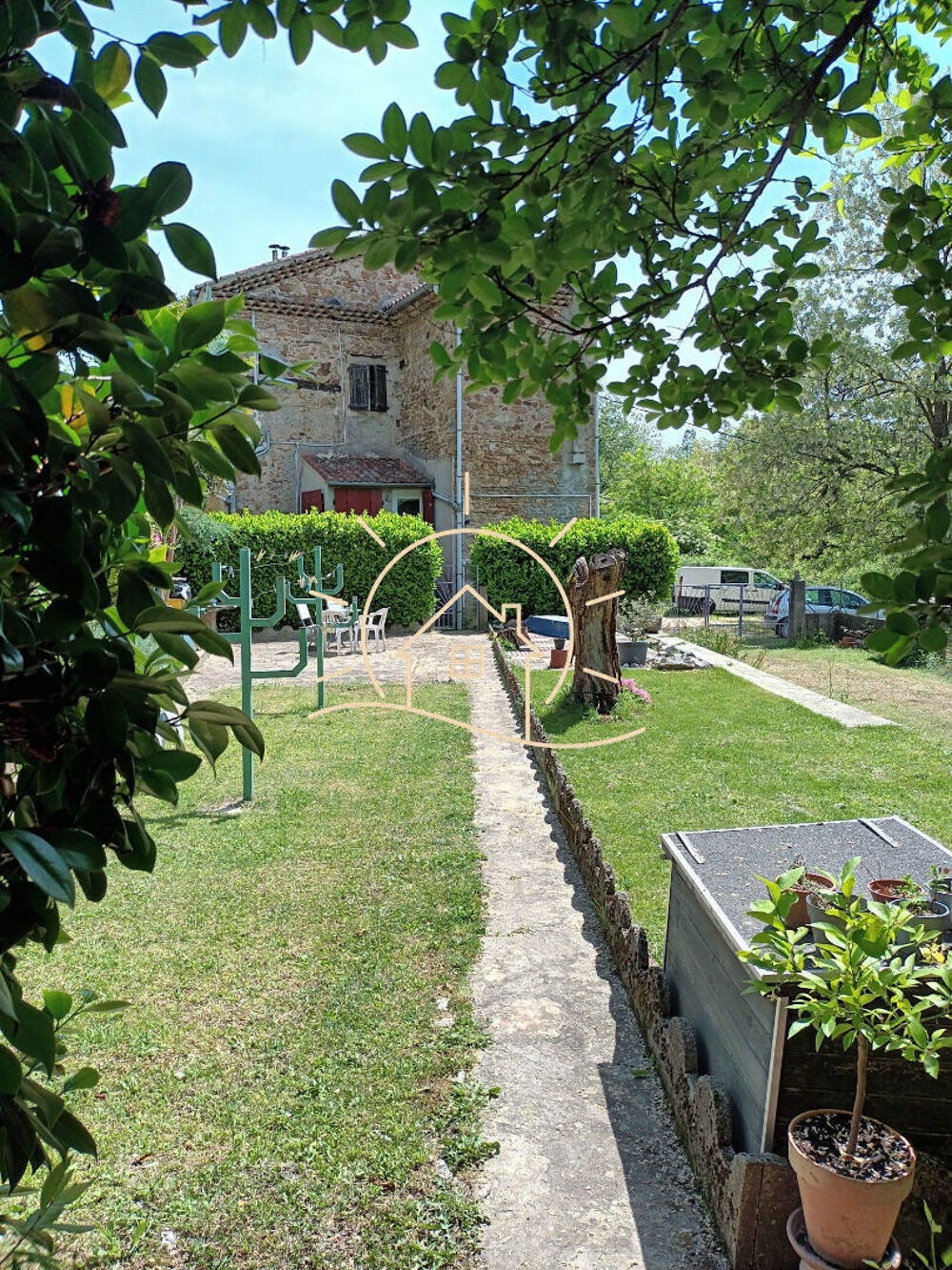 Vente Appartement T3 au coeur des Cévennes grand jardin privatif, garage et terrain de châtaigniers Bordezac