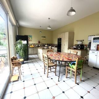  Maison � vendre 10 pi�ces 218 m�