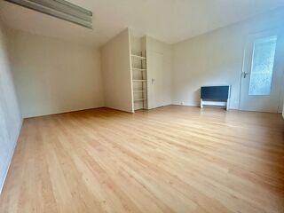  Appartement à louer 1 pièce 33 m²
