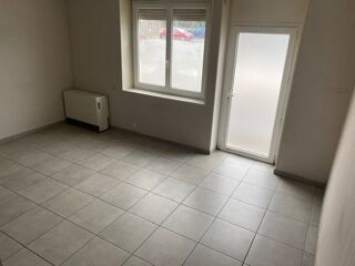  Appartement à louer 3 pièces 75 m²