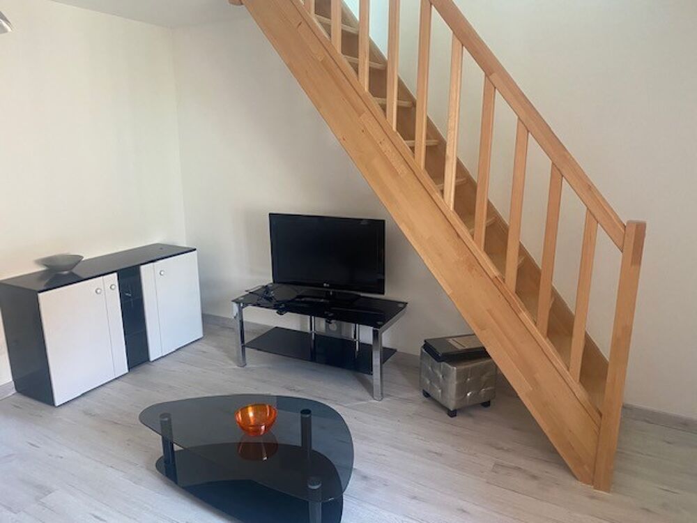 Location Appartement Vonnas - A louer - Appartement duplex refait à neuf - Meublé Vonnas