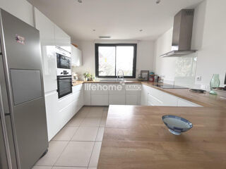  Maison � vendre 8 pi�ces 200 m�