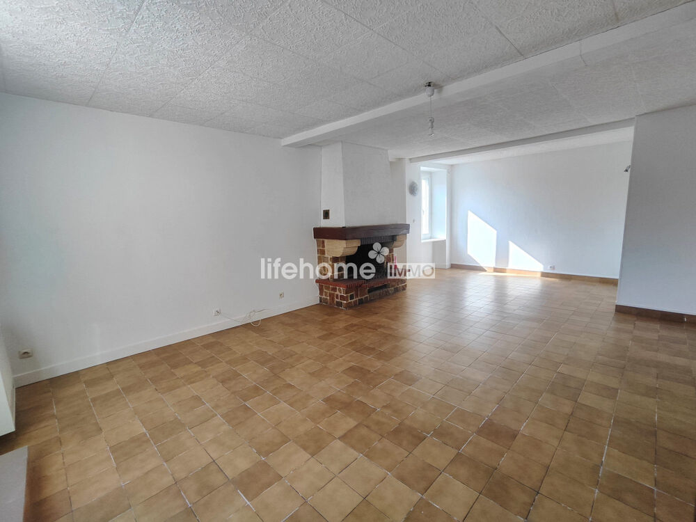 Maison avec garage et jardin