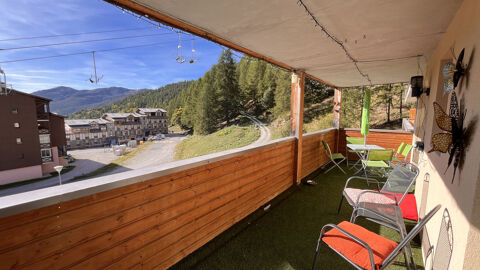   Grand T3/4 avec vue dégagée. Appartement - 4 pièce(s) - 63 m²