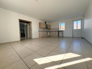  Appartement à louer 5 pièces 130 m²