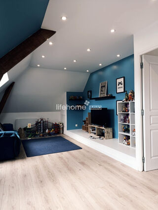  Maison � vendre 8 pi�ces 323 m�