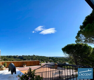  Villa � vendre 15 + pi�ces 375 m�