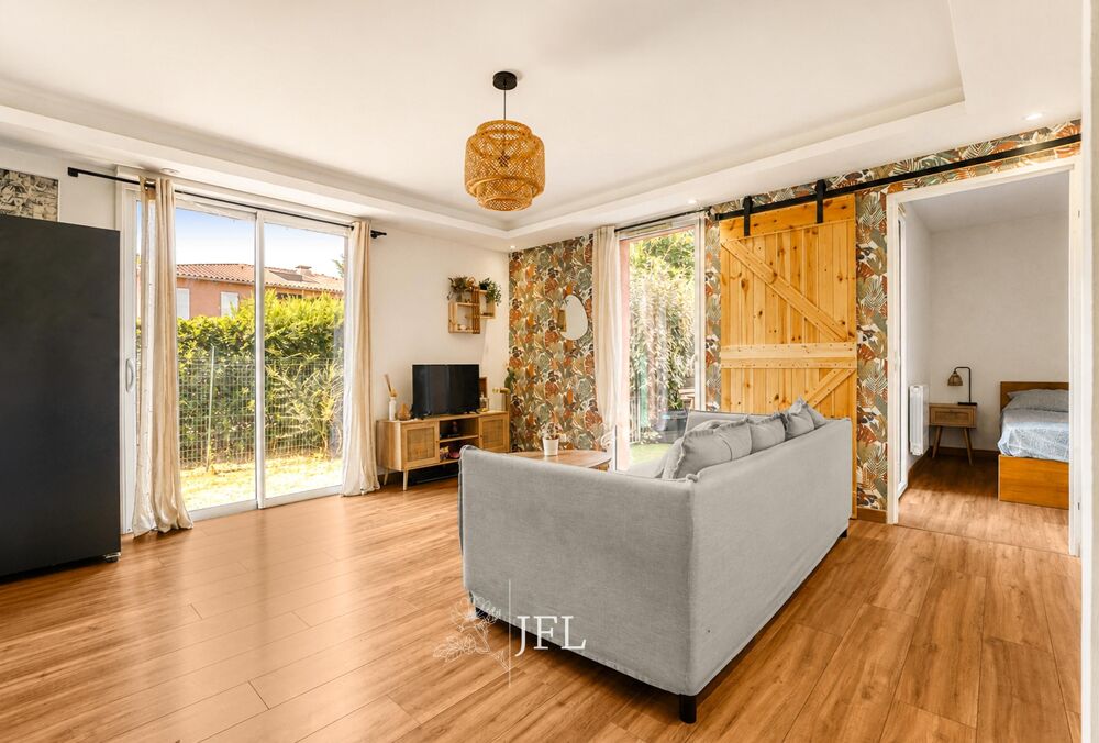T2 44m² jardin, terrasse, piscine et gardien