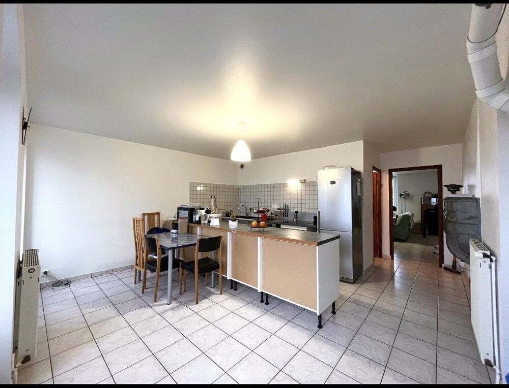 Location Maison Appartement T4 avec terrasse, parking et cave - Abbans-Dessus Abbans-dessus
