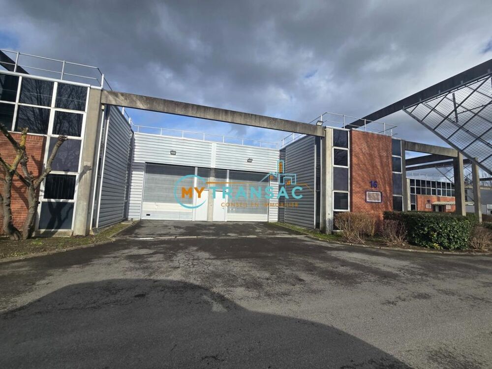   A LOUER - SAINT THIBAULT DES VIGNES - MY TRANSAC vous propose à la location un lot d'activité/entrepôt de 392m² avec bureaux d'a 