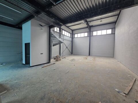   A vendre derniers lots neufs à usage d'activités et bureaux cellules disponibles à partir de 157 m² jusque 2.301 m² 