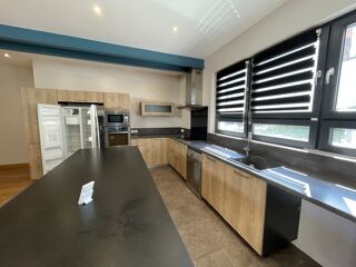  Appartement à vendre 4 pièces 148 m²