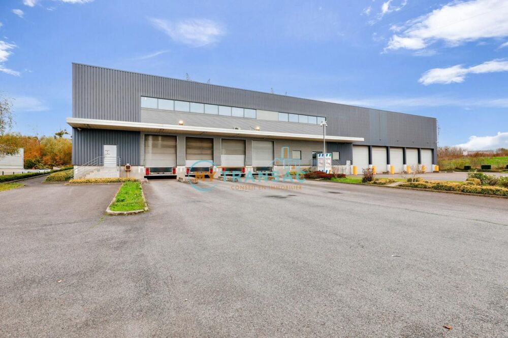   A louer bâtiment indépendant de 3 668m² à Villeparisis 