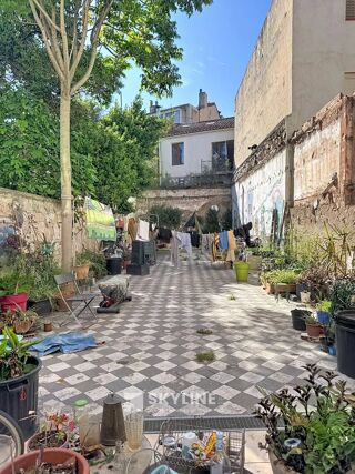  Immeuble à vendre 205 m²