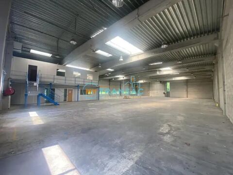   A louer local d'activité de 1331m² dont 196m² de bureaux à Chilly-Mazarin 