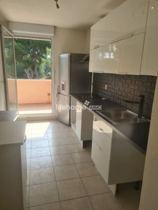  Appartement � vendre 3 pi�ces 75 m�