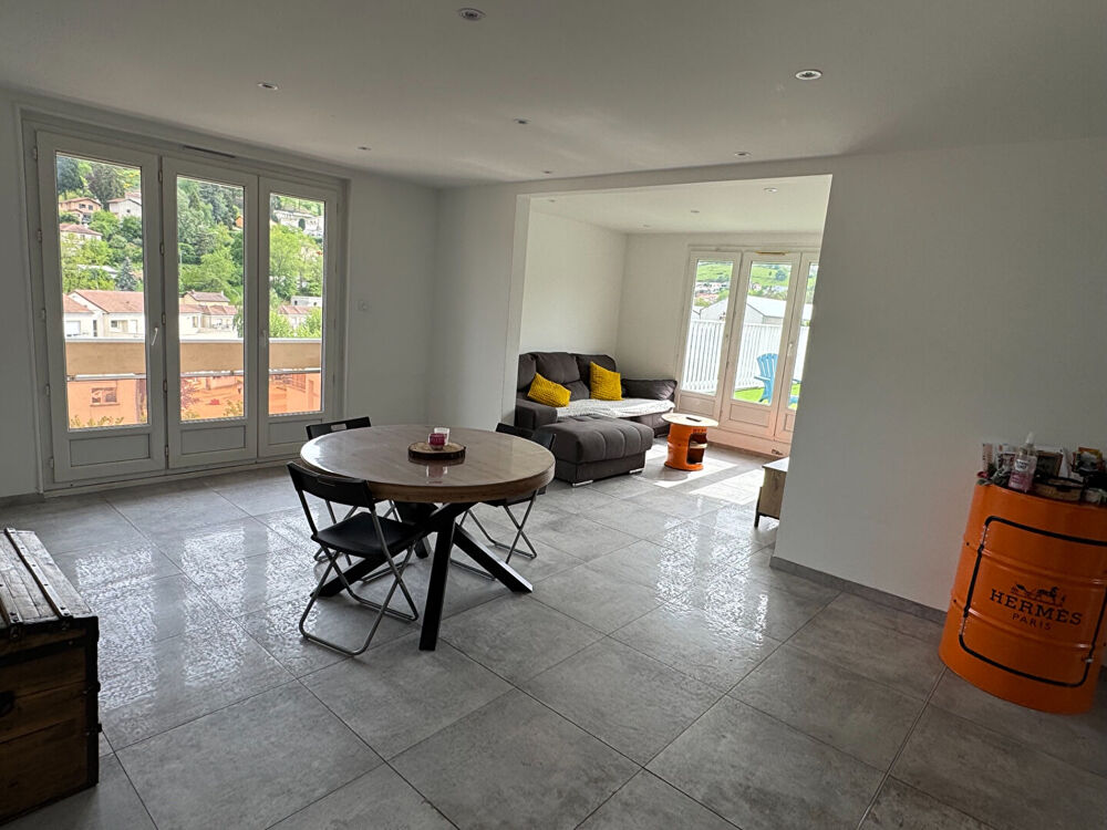 Appartement 4 pièces 77 m² · à Saint-Étienne · 77 m² · 139 000 €