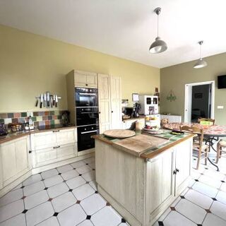  Maison � vendre 10 pi�ces 218 m�