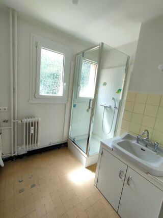  Appartement à louer 3 pièces 57 m²