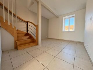  Appartement à louer 5 pièces 130 m²
