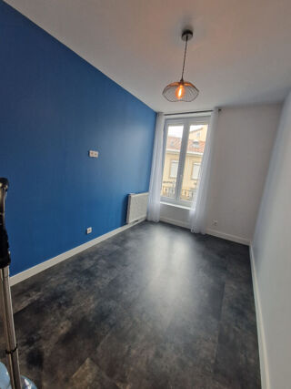  Appartement à louer 3 pièces 66 m²