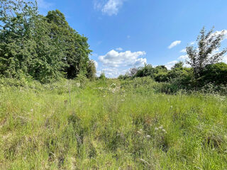  Terrain à vendre 641 m²