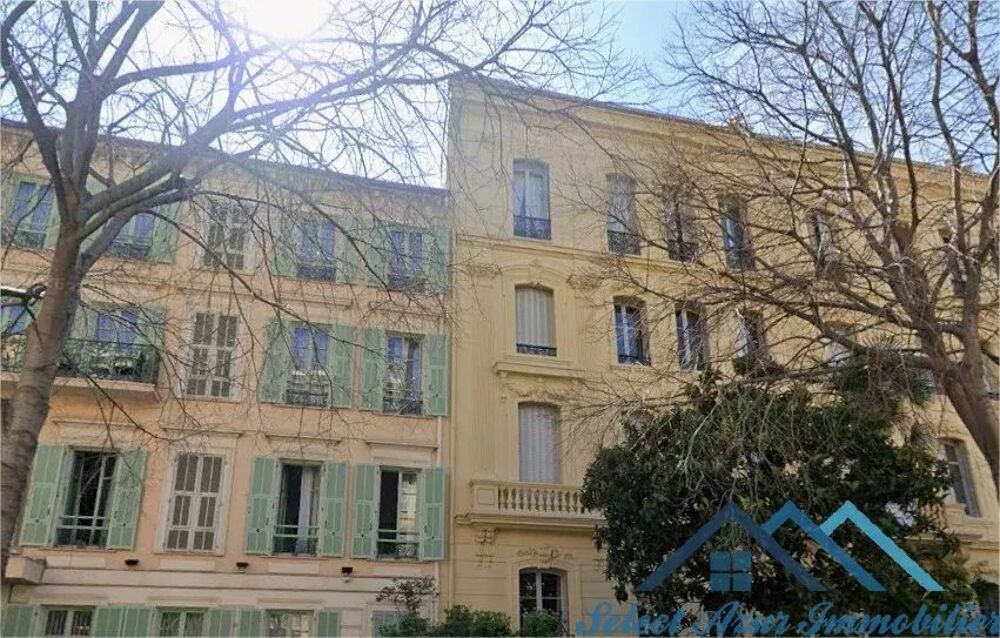 Vente Appartement Nice Victor Hugo - Studette en dernier étage - vendu loué Nice