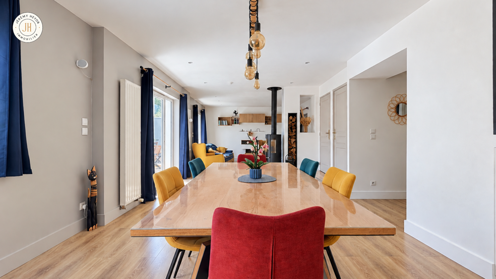Perriere une maison familiale 142 m² avec jardin, atelier et 3 c