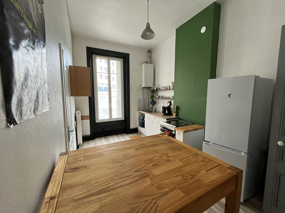 Location Appartement Appartement 3 pièces de  83m2 SECTEUR CENTRE DEUX Saint-Étienne