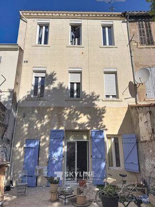  Immeuble à vendre 205 m²