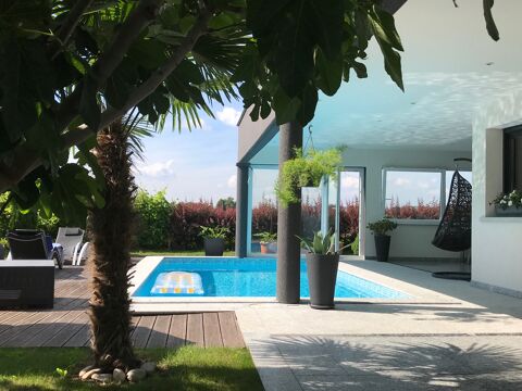   Villa contemporaine d'architecte avec jardin paysager et piscine Maison - 7 pice(s) - 194 m