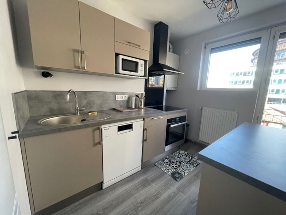 Location Appartement ST ETIENNE BERGSON T3 meublé 30 rue de l'enseigne roux Saint-Étienne