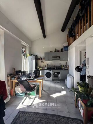  Immeuble à vendre 205 m²