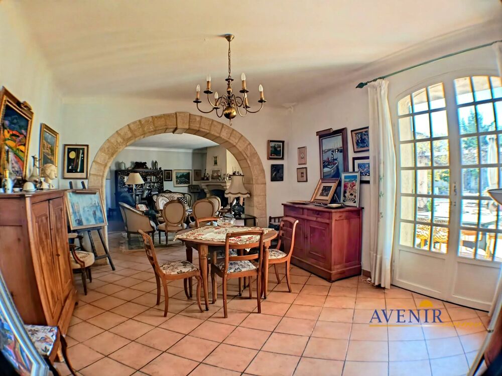 Vente Maison Magnifique maison T6 avec piscine sur Allauch Allauch
