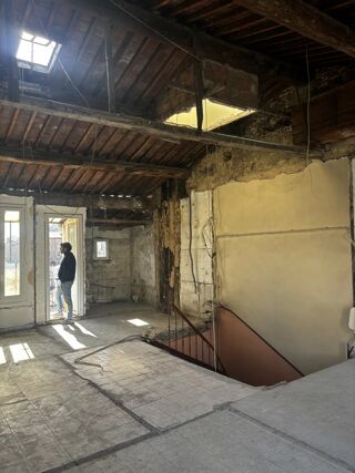  Immeuble à vendre 300 m²