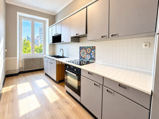  Maison à vendre 8 pièces 195 m²