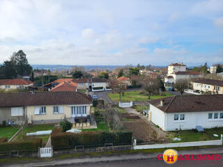 Appartement 3 pièces 82 m² · à Saint-Junien · 82 m² · 97 200 €