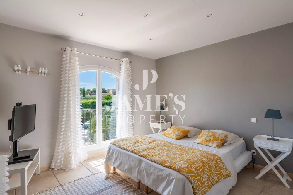 � vendre  Maison Fontvieille (13990)