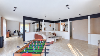  Maison à vendre 8 pièces 228 m²