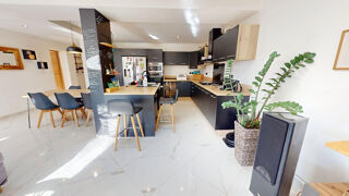  Maison à vendre 8 pièces 214 m²