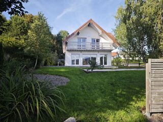  Villa  vendre 8 pices 230 m