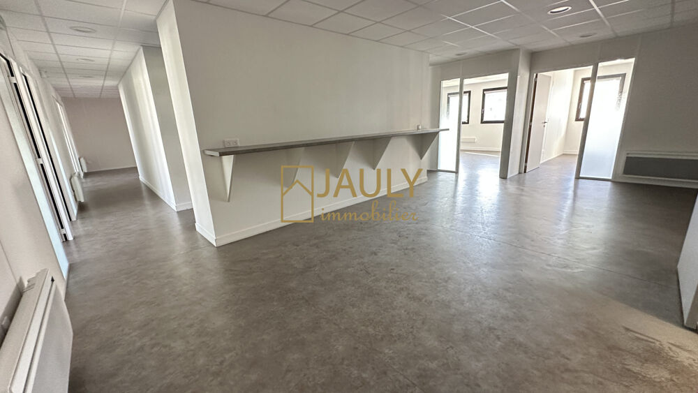   Bureaux rénovés 240 m² + 1 local + 6 parking Meaux