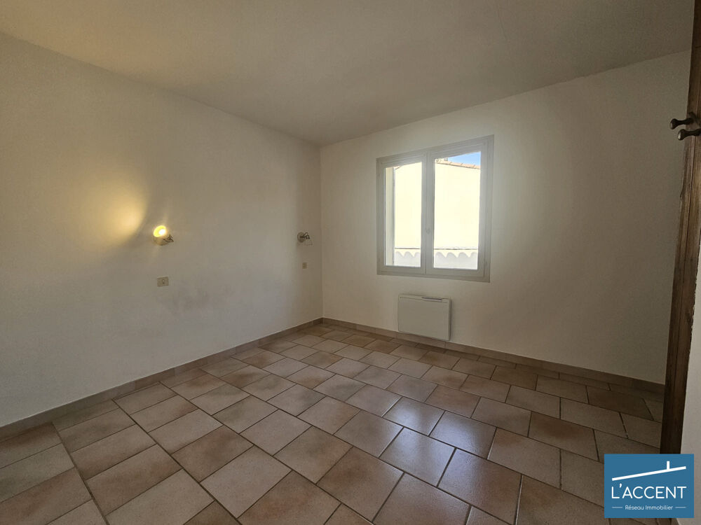 Maison de plein pied avec jardin