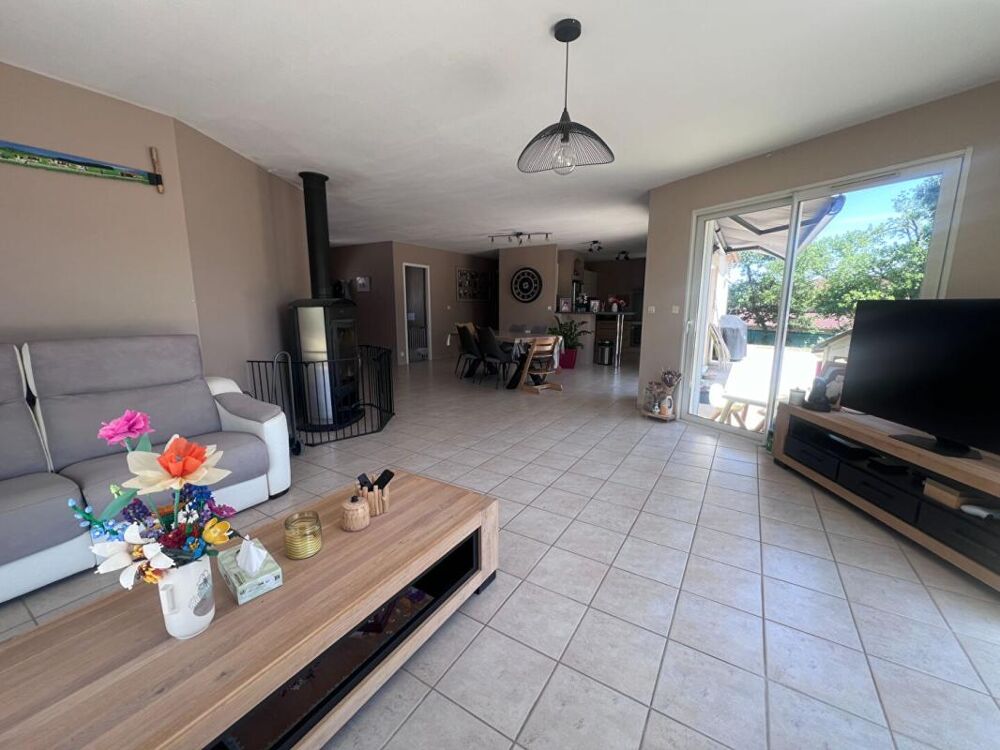 Location Maison Maison à Issirac 146 m² de plain pied avecgrand terrain Issirac