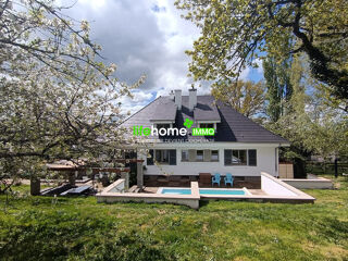  Maison  vendre 8 pices 323 m
