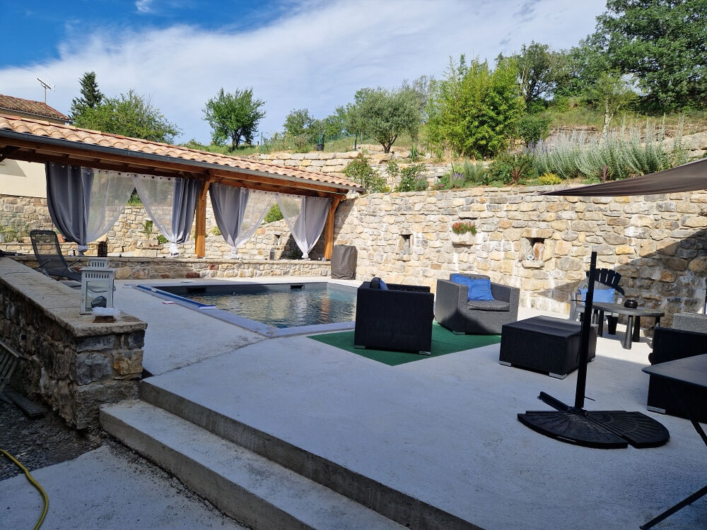 Superbe maison proches commodites