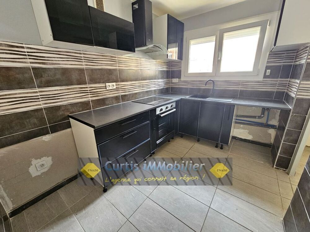 Appartement 3 pièces 67 m² · à Fraisses · 67 m² · 75 000 €