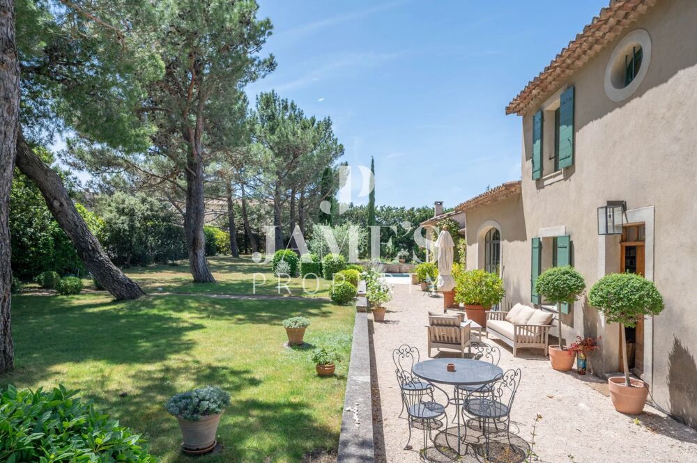 Vente Maison Propriété avec piscine chauffée proche centre - Eygalières Eygalières