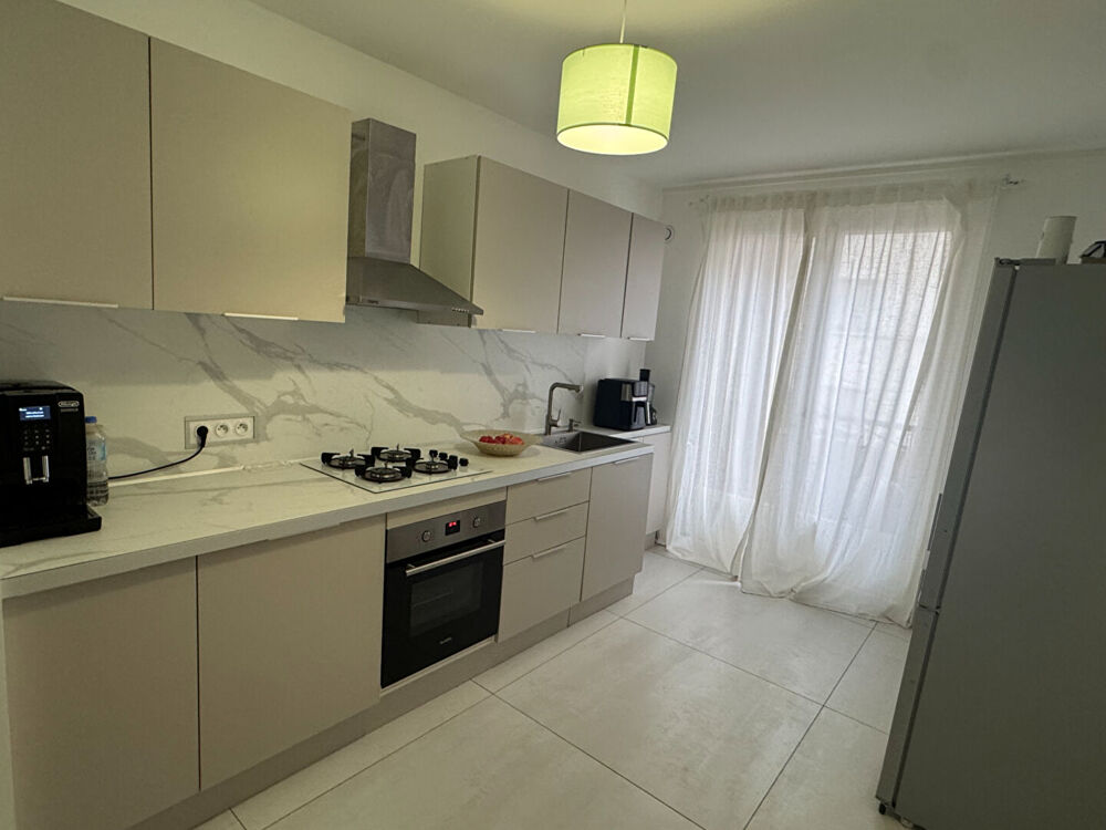 Vente Appartement Appartement Saint Etienne 4 pièce(s) 84 m2 Saint-Étienne