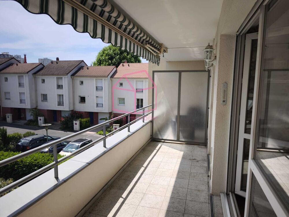 Appartement 3 pièces avec balcon, parking et ascenseur. ....